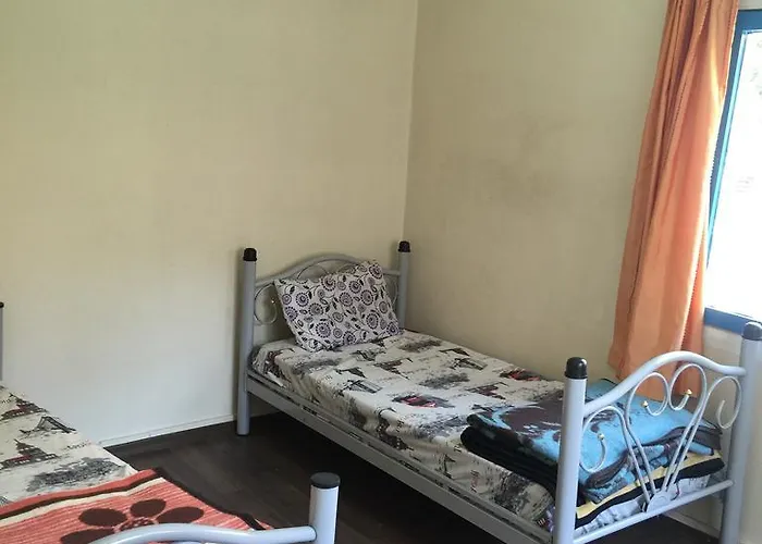 بنسيون إزمير