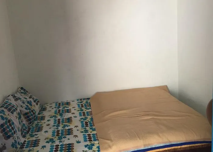 بنسيون إزمير